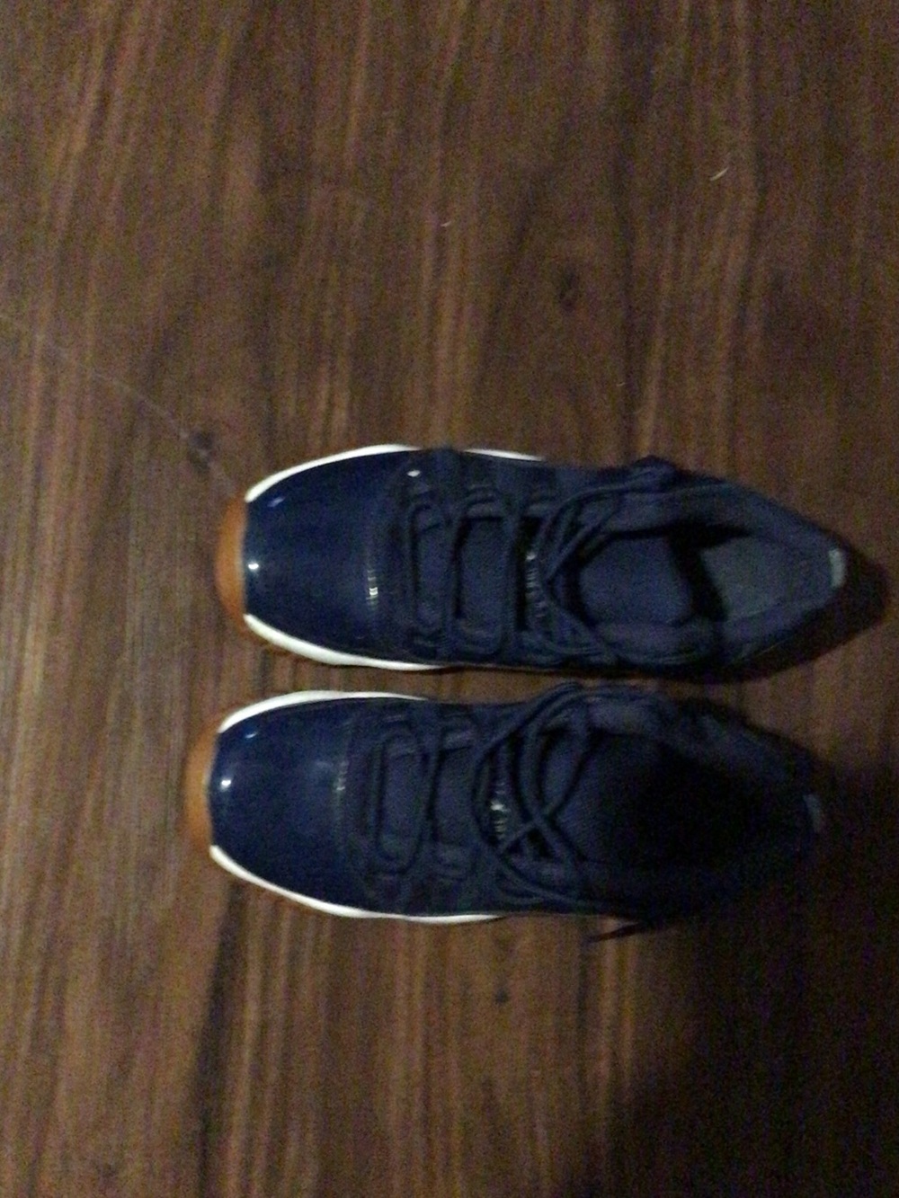 Men's Navy Low-Top Sneakers with Gum Toe Cap